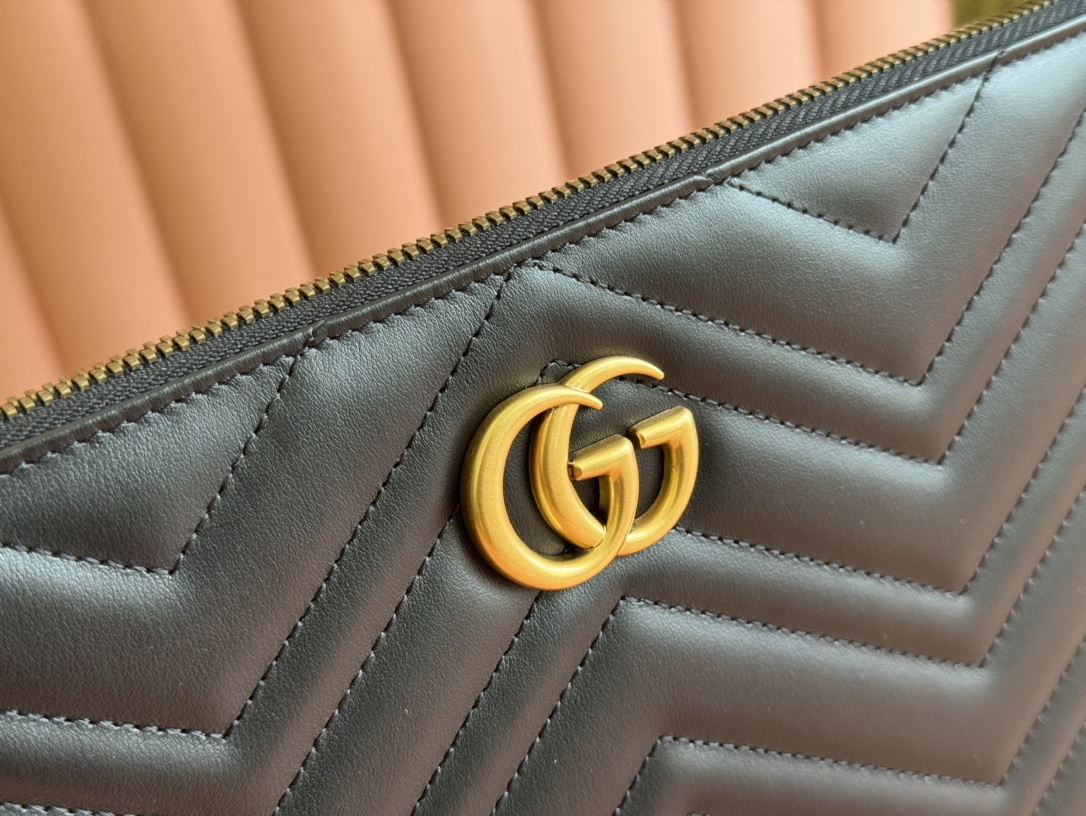 Gucci Clutch Bags